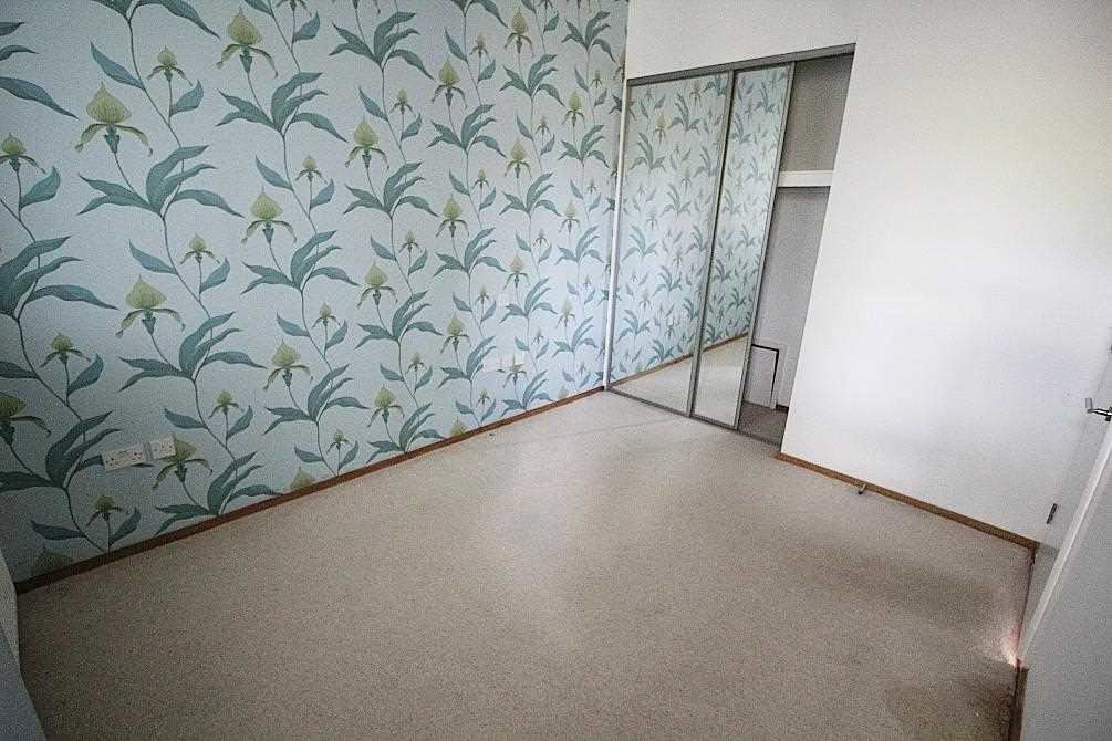 Property image 10 of 12