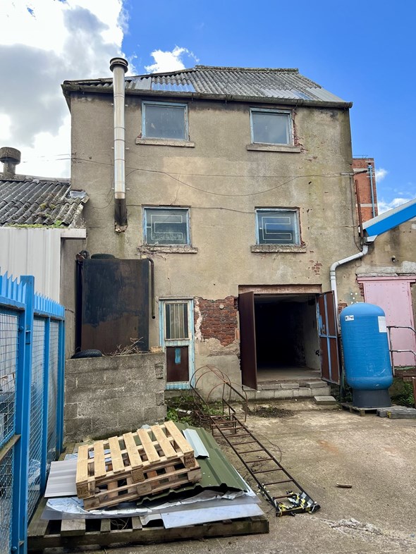 Property image 2 of 77
