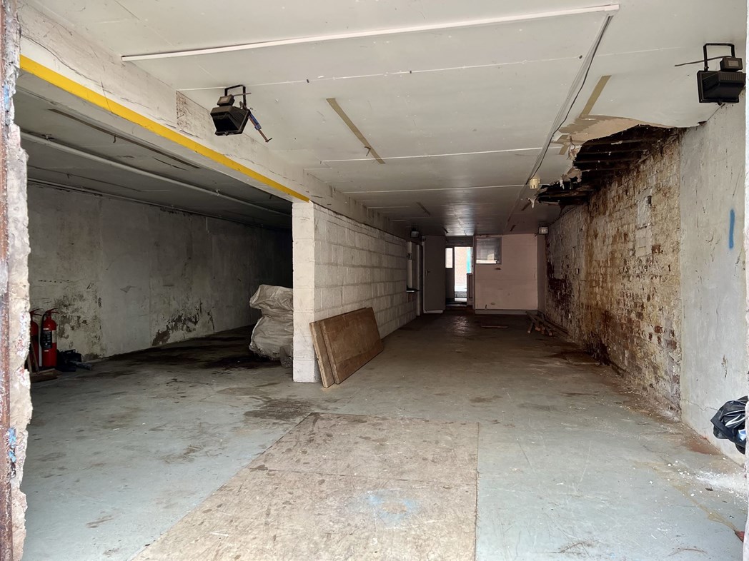 Property image 10 of 77