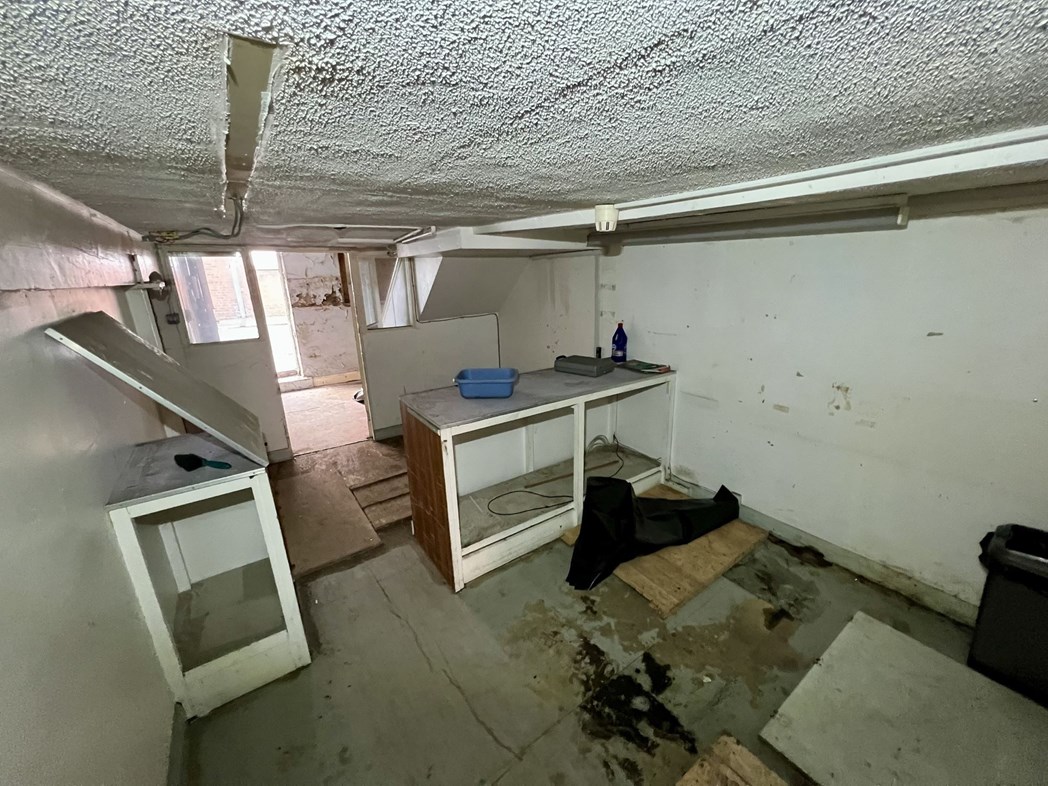 Property image 15 of 77