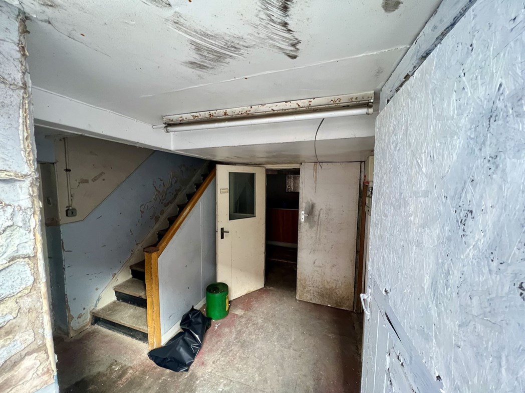 Property image 22 of 77