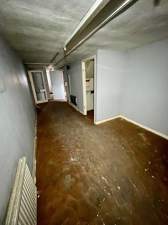 Property image 42 of 77
