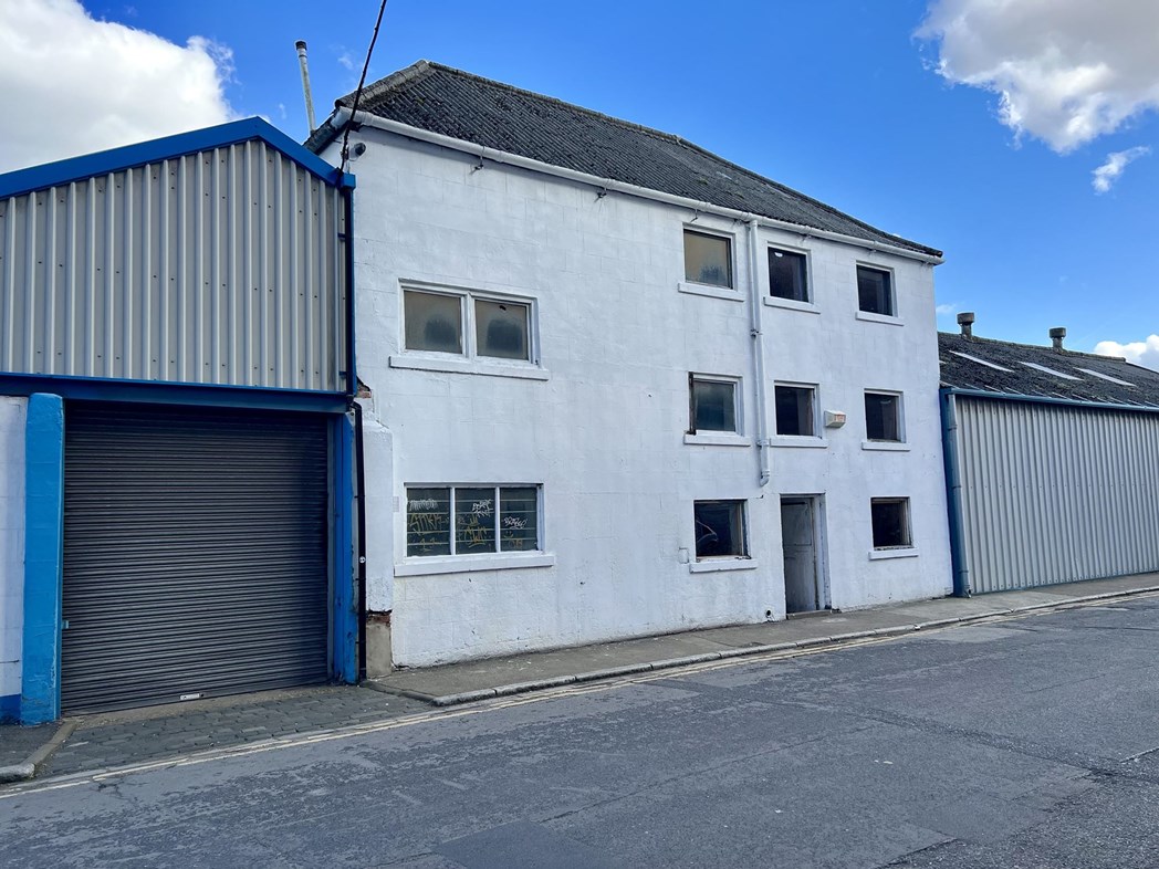 Property image 70 of 77