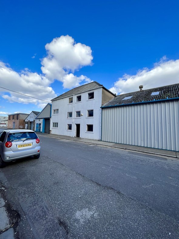Property image 73 of 77