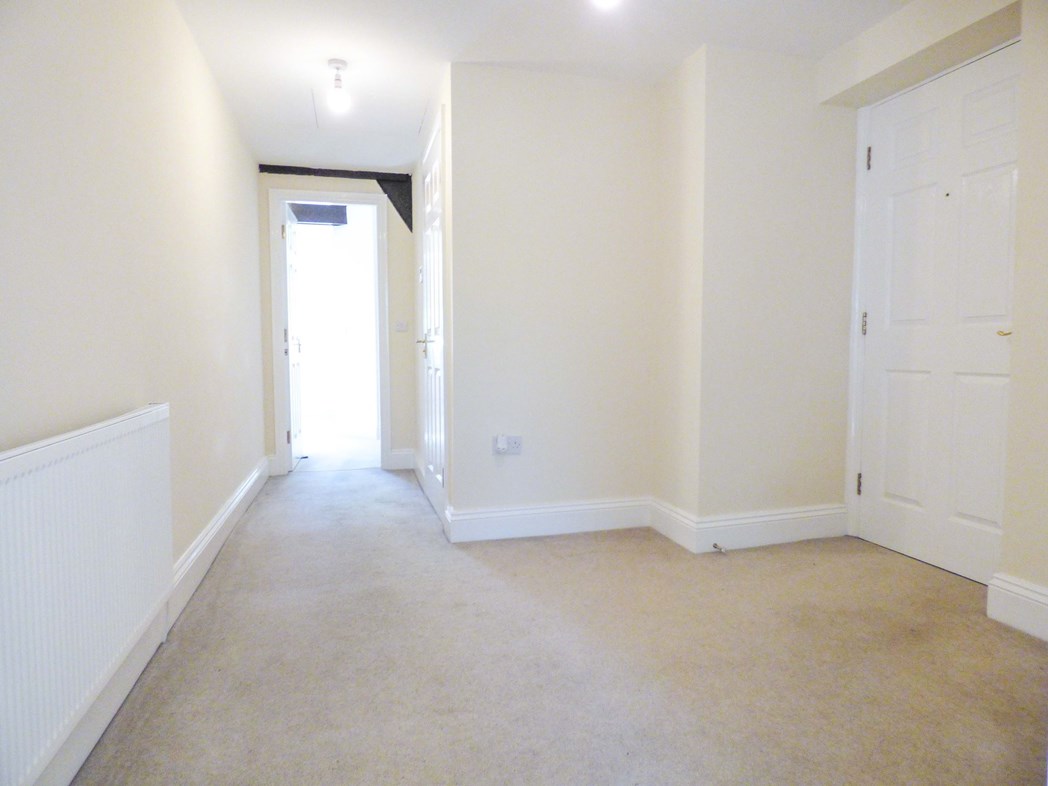 Property image 5 of 15