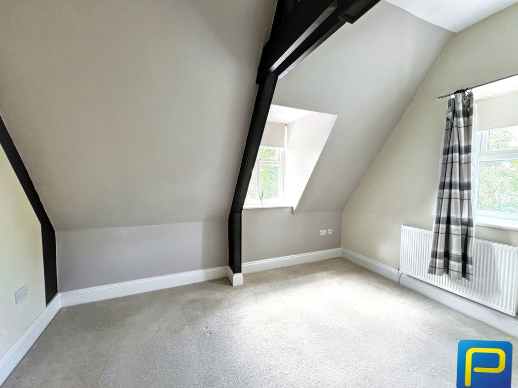 Property image 10 of 15