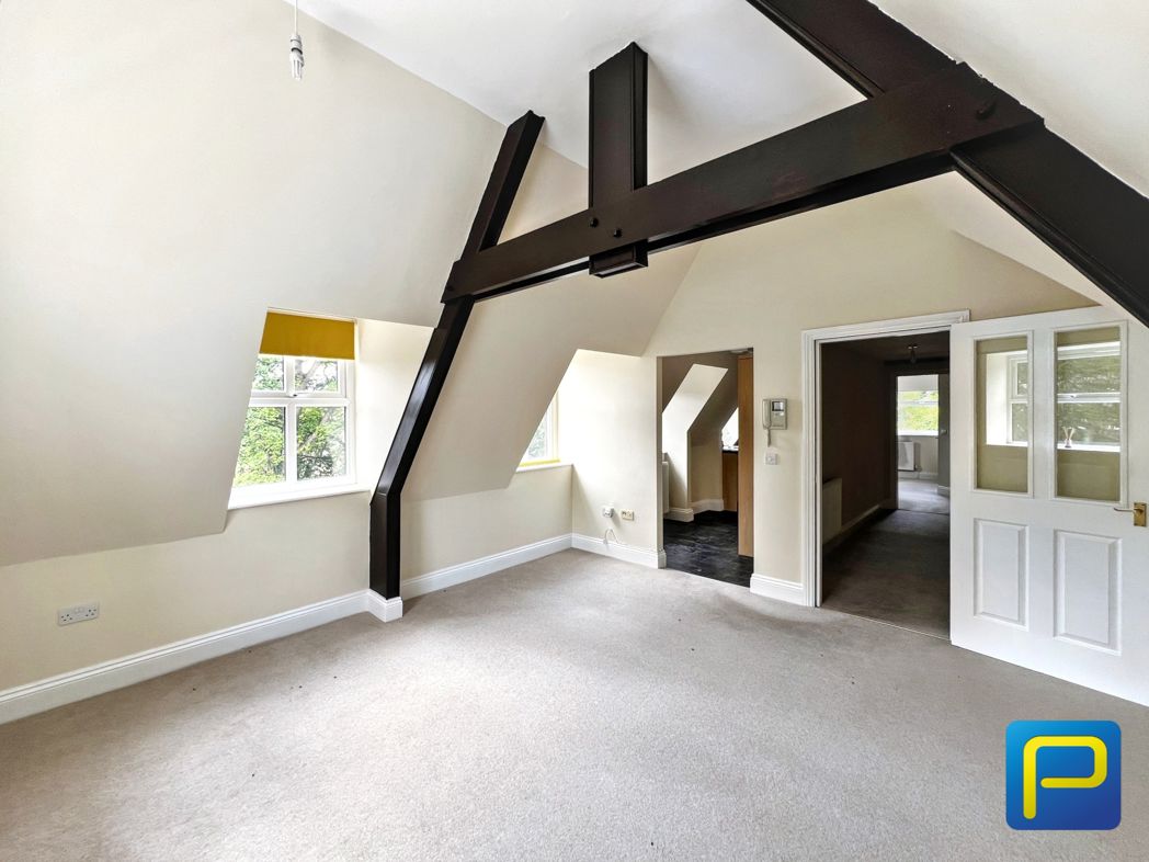 Property image 2 of 15