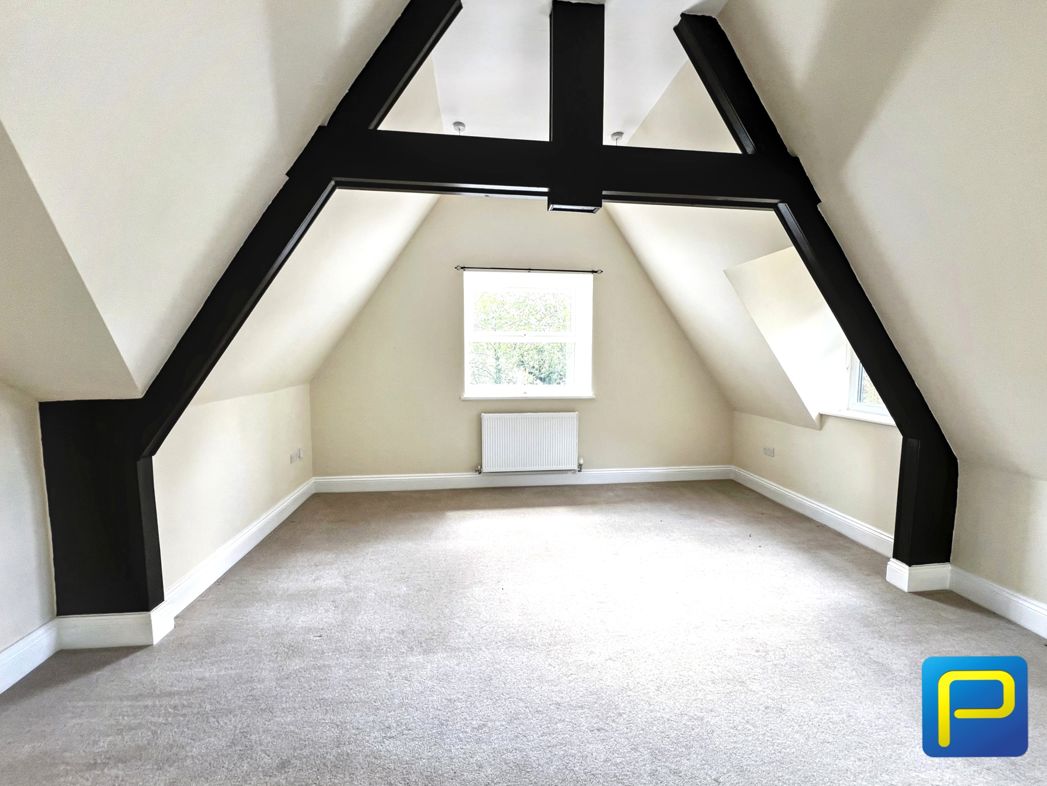 Property image 8 of 15