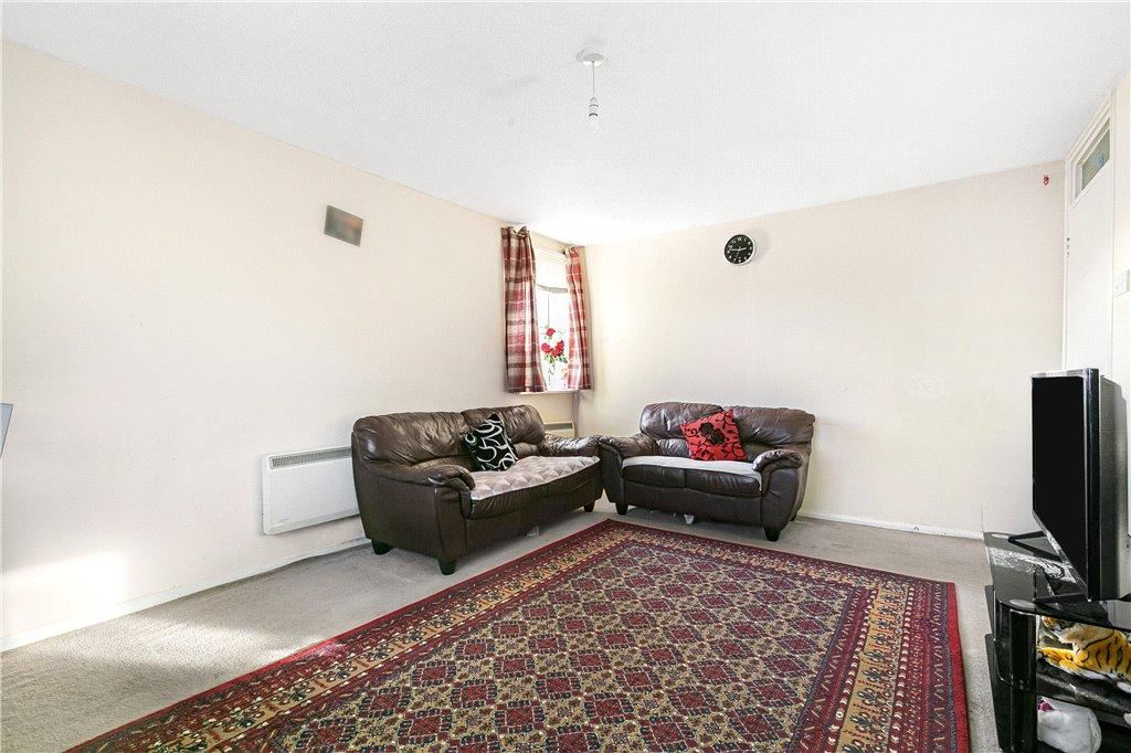 Property image 5 of 11