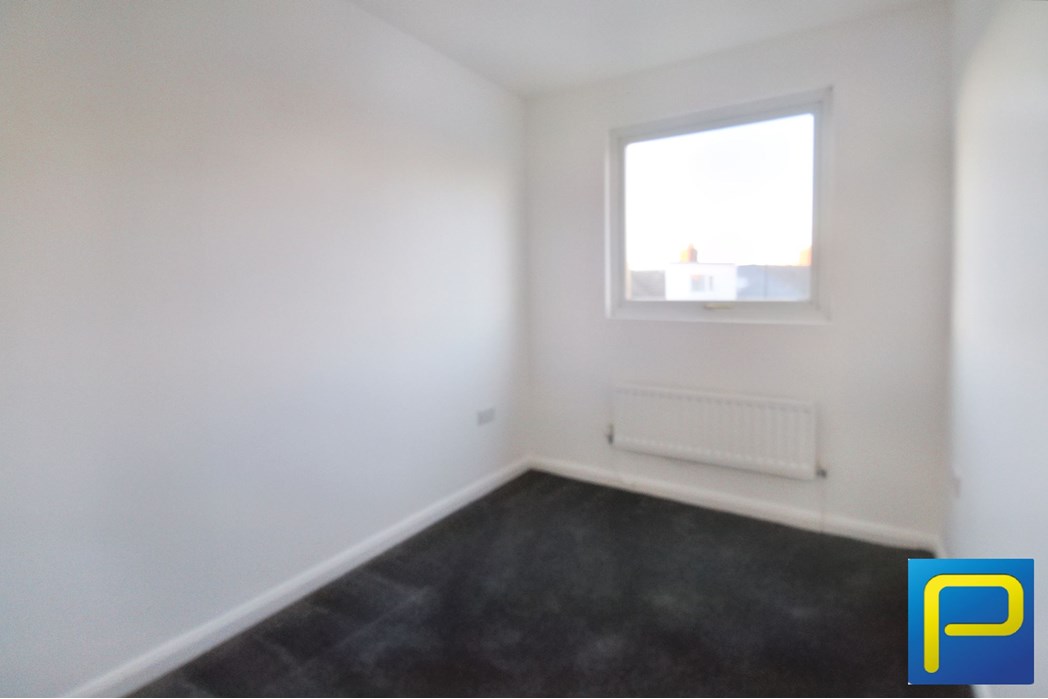 Property image 10 of 12
