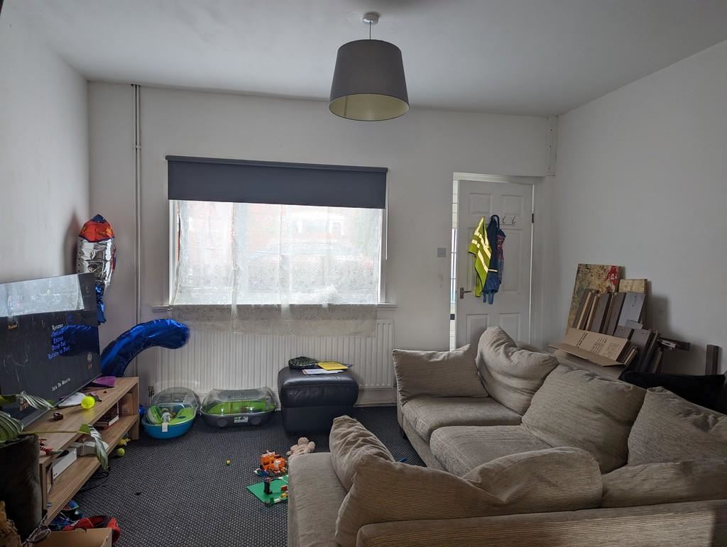 Property image 2 of 10