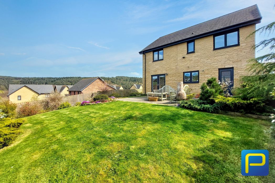 Property image 3 of 31
