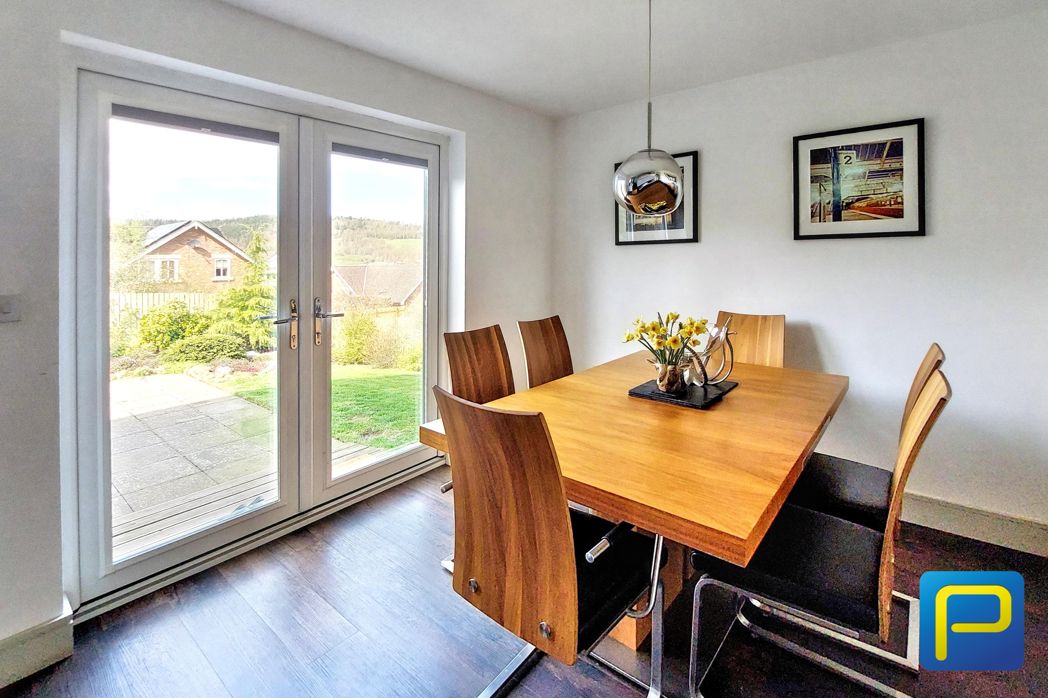 Property image 11 of 31