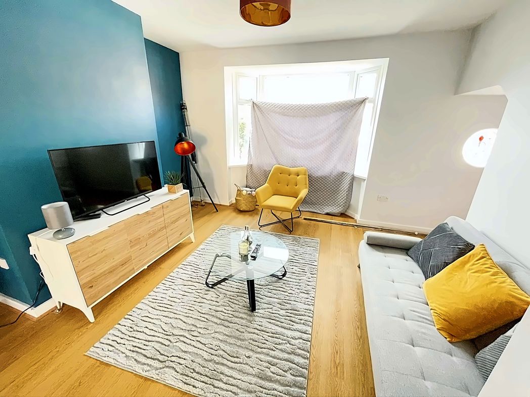 Property image 4 of 8