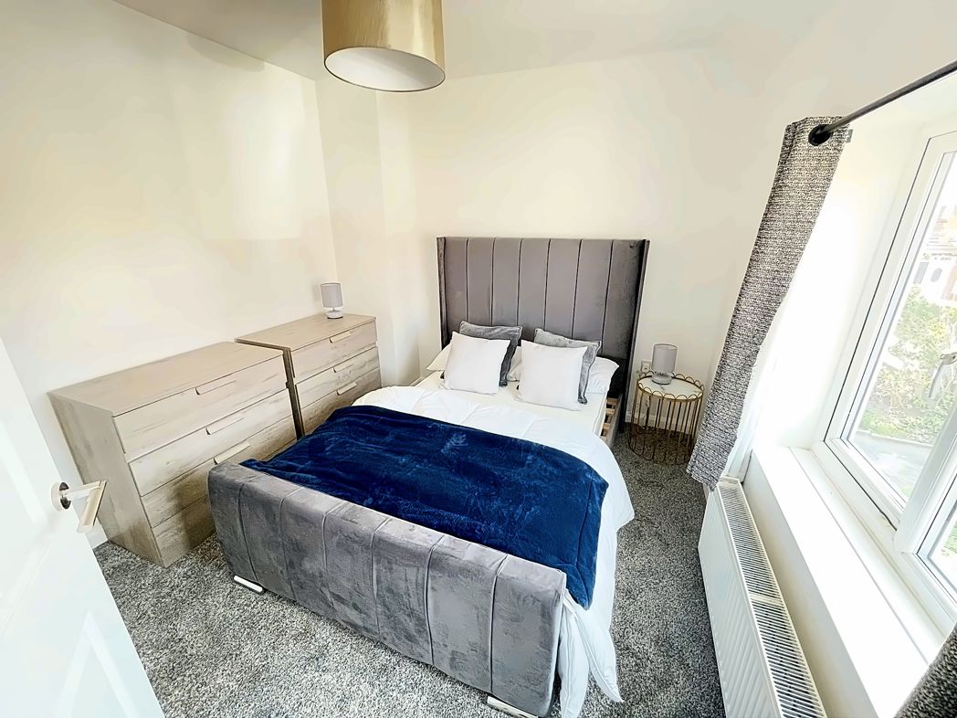 Property image 7 of 8