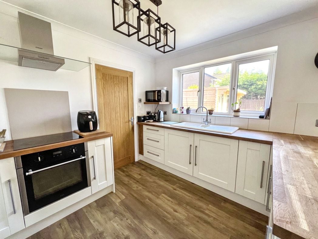 Property image 6 of 21