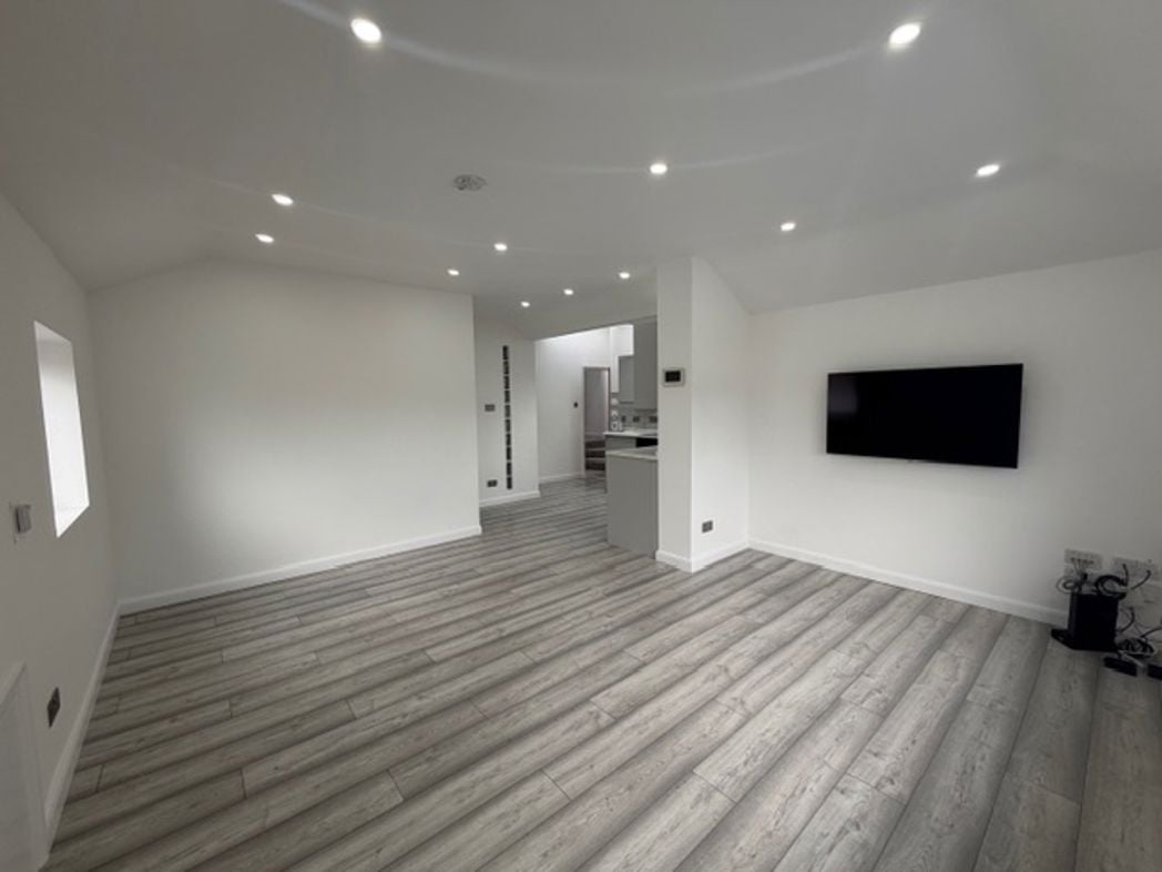 Property image 6 of 27