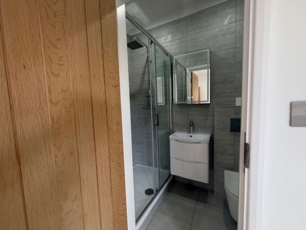 Property image 25 of 27