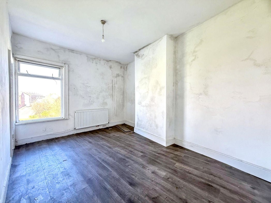 Property image 8 of 9