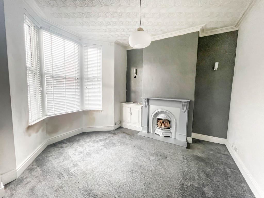 Property image 2 of 10
