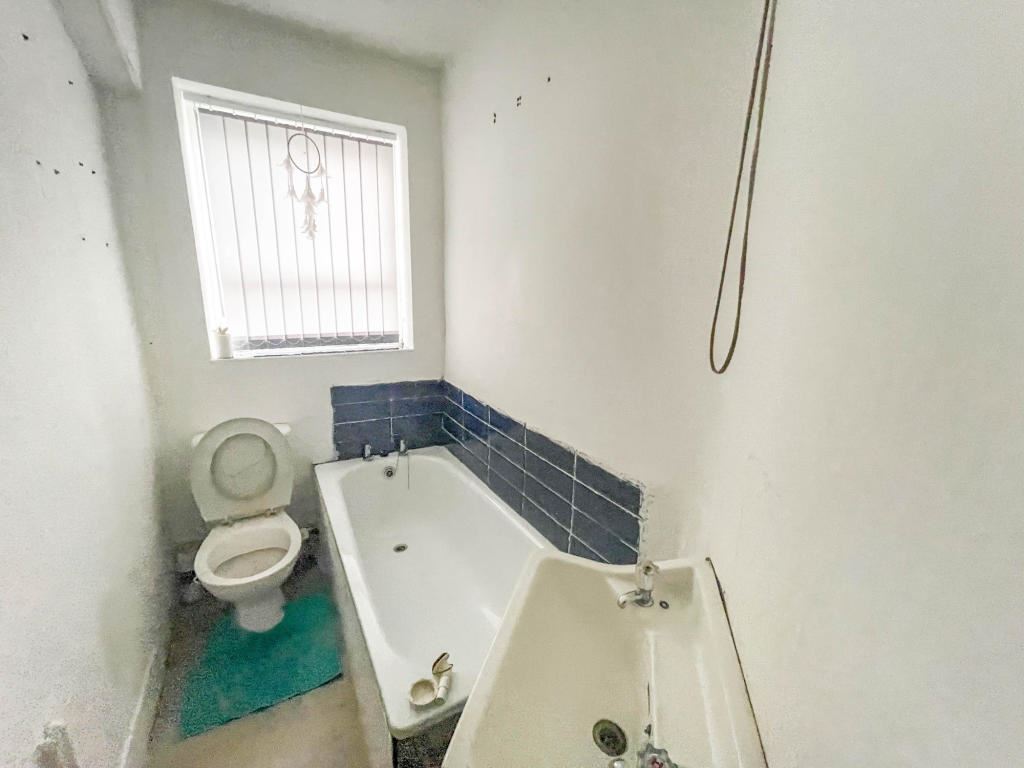 Property image 10 of 10
