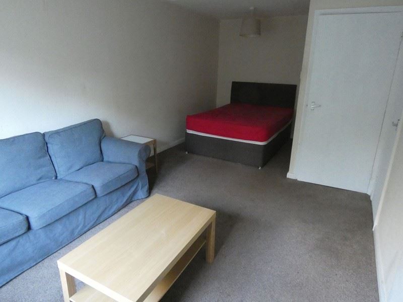 Property image 2 of 6