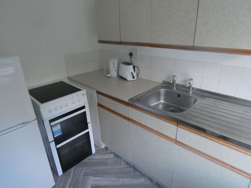 Property image 4 of 6