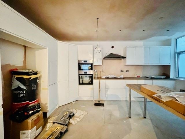 Property image 10 of 15