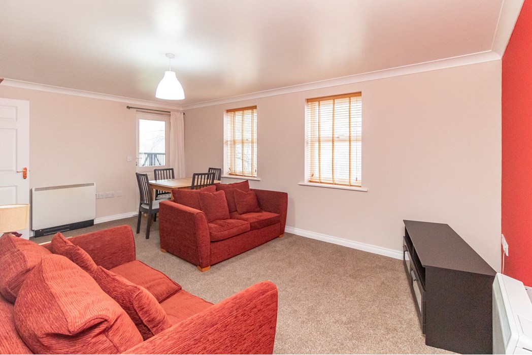 Property image 4 of 8