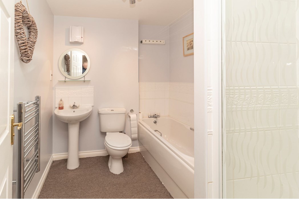 Property image 5 of 8