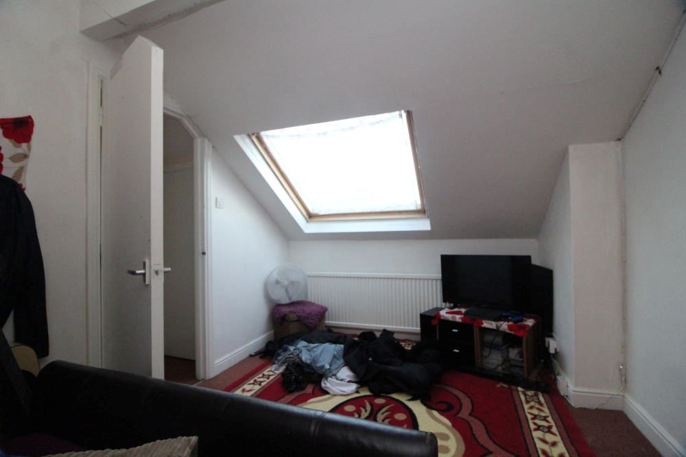 Property image 5 of 8
