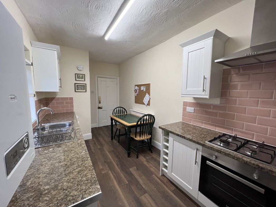 Property image 2 of 10