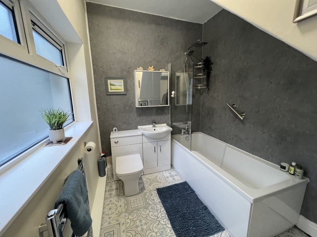 Property image 5 of 10