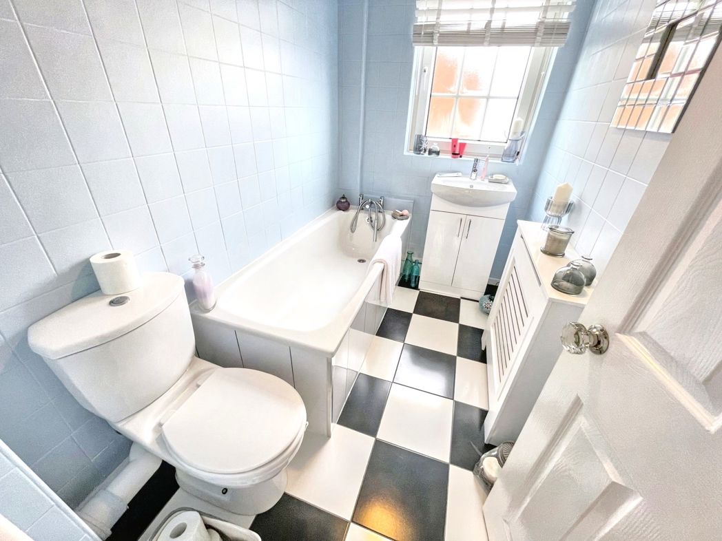 Property image 8 of 15