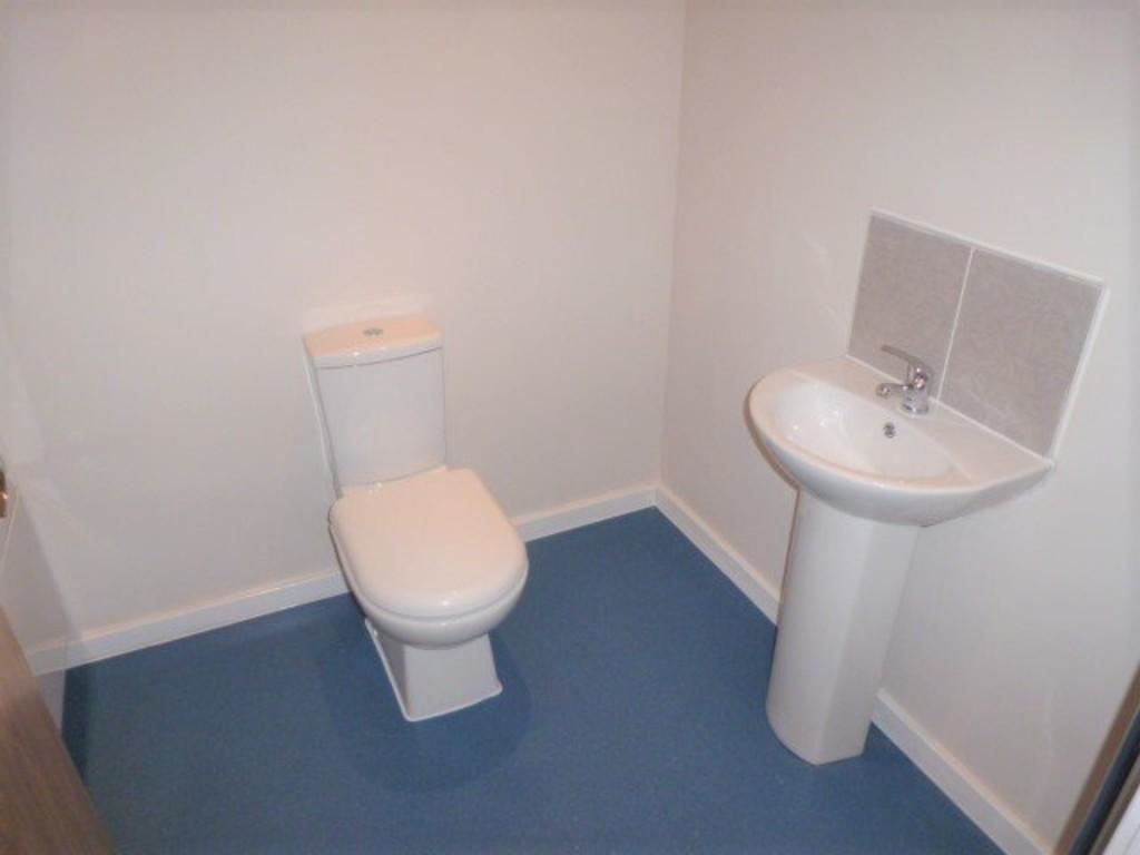 Property image 7 of 7