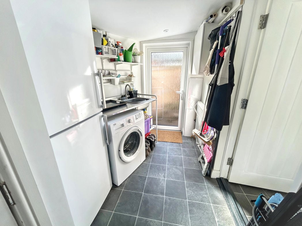Property image 10 of 23