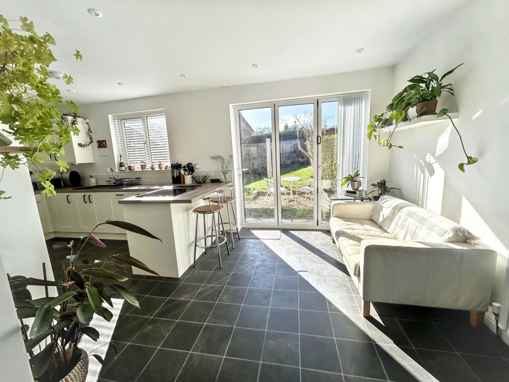 Property image 8 of 23