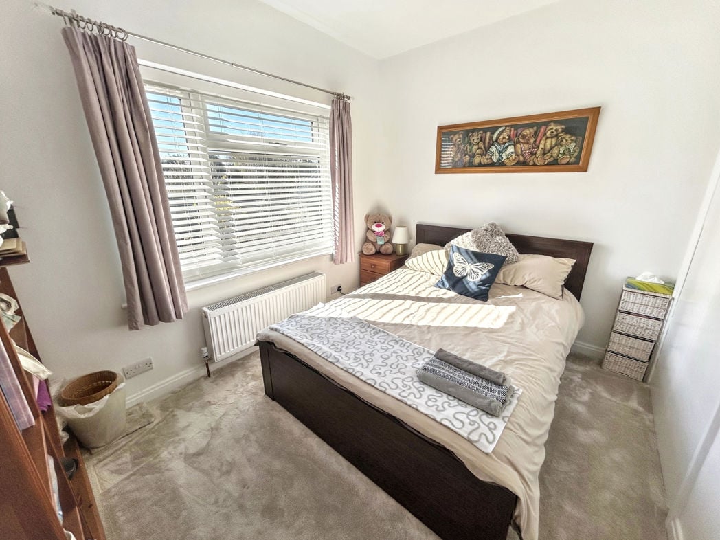 Property image 12 of 23