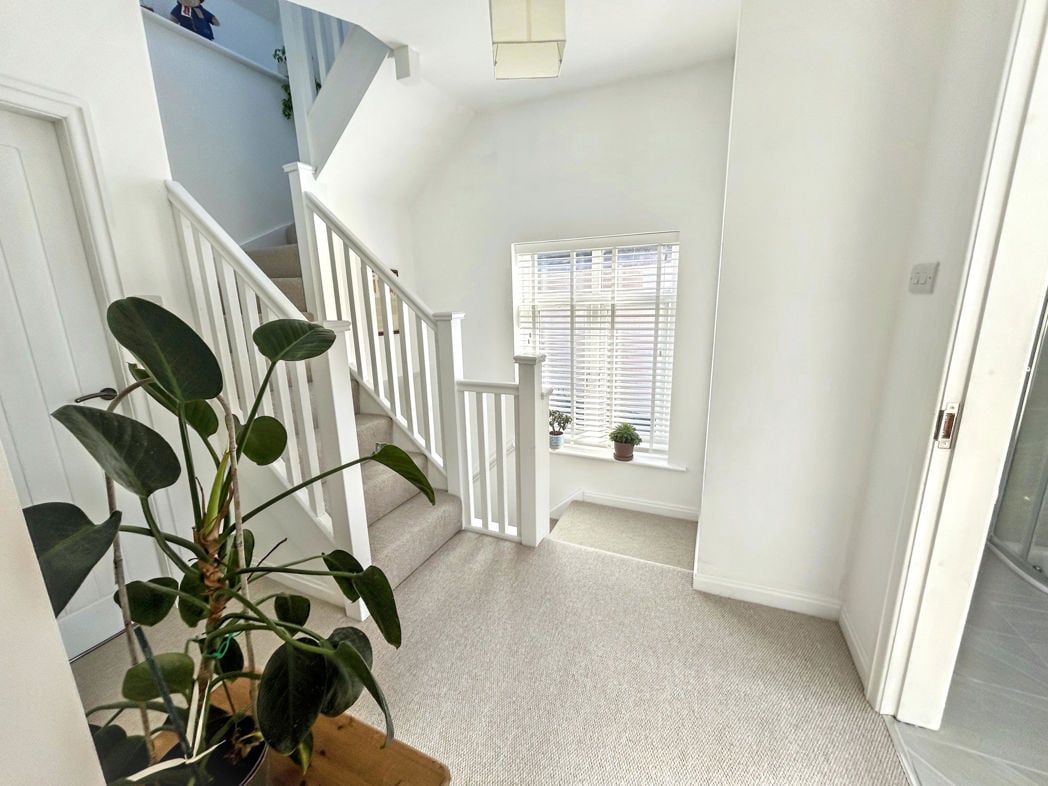 Property image 7 of 23