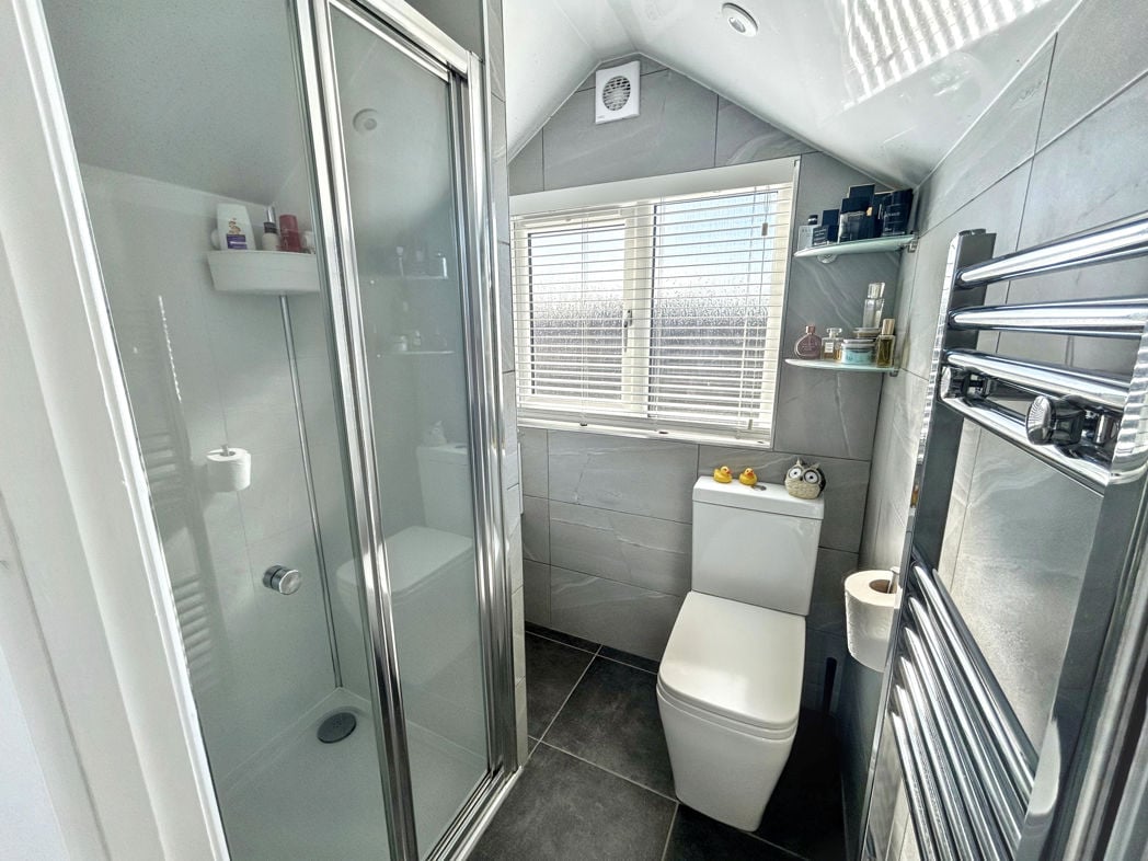 Property image 16 of 23