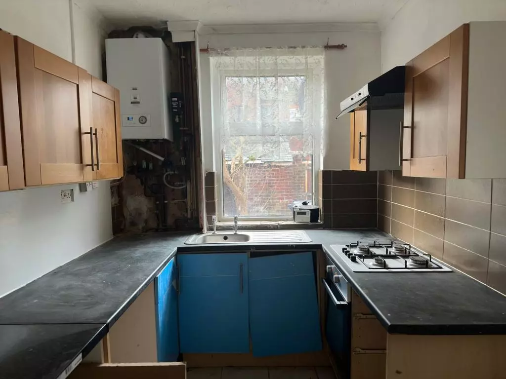Property image 3 of 8
