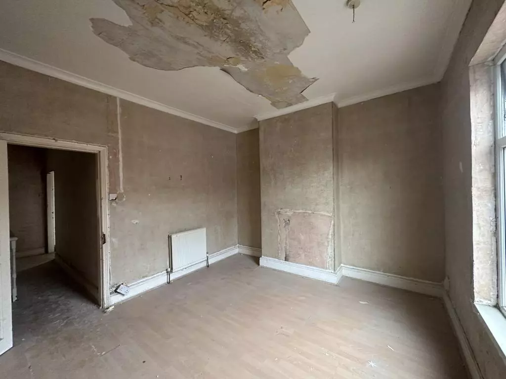 Property image 6 of 8