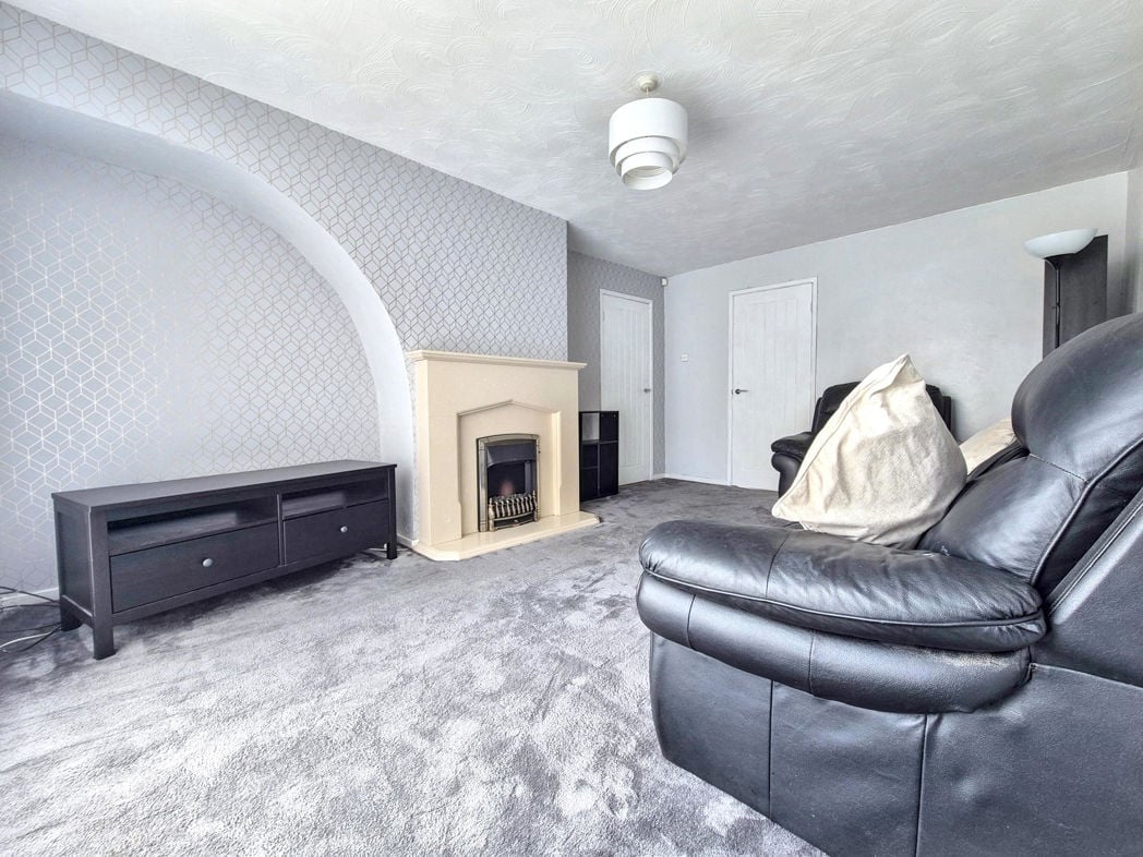Property image 6 of 18