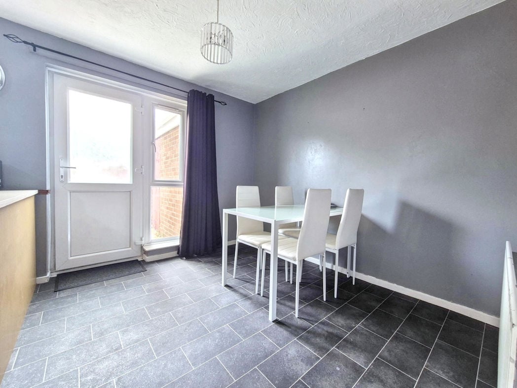 Property image 10 of 18