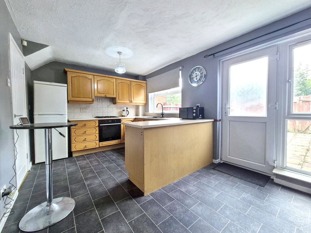 Property image 2 of 18