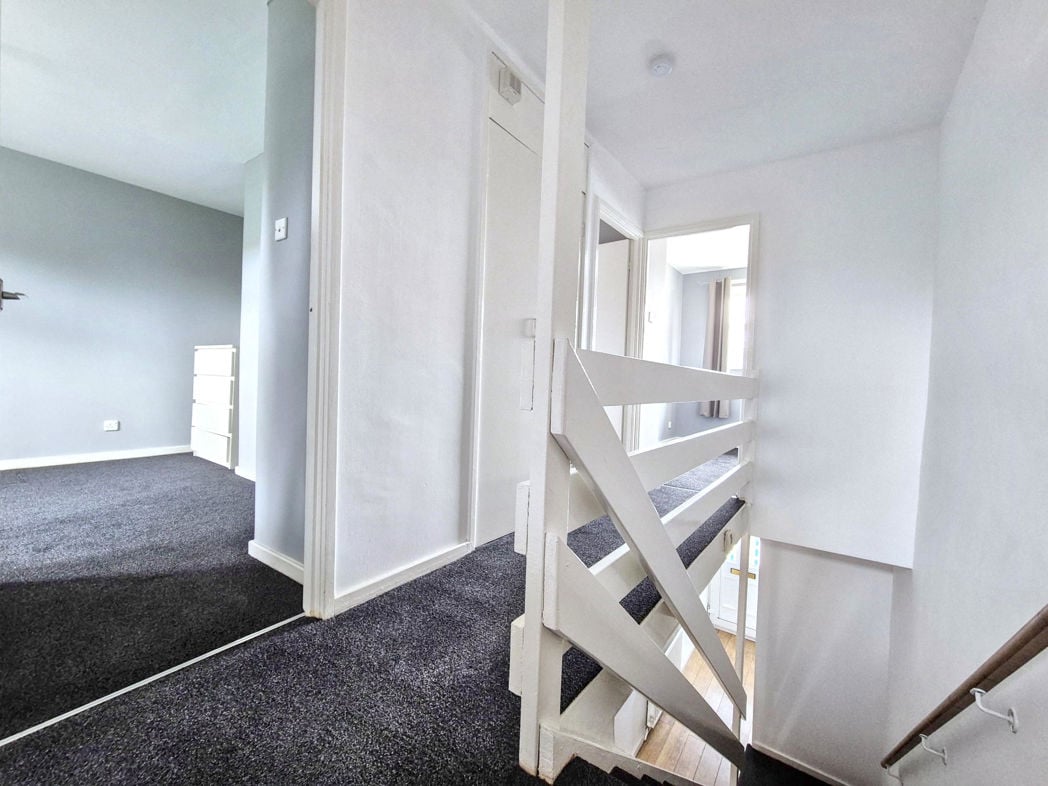 Property image 11 of 18