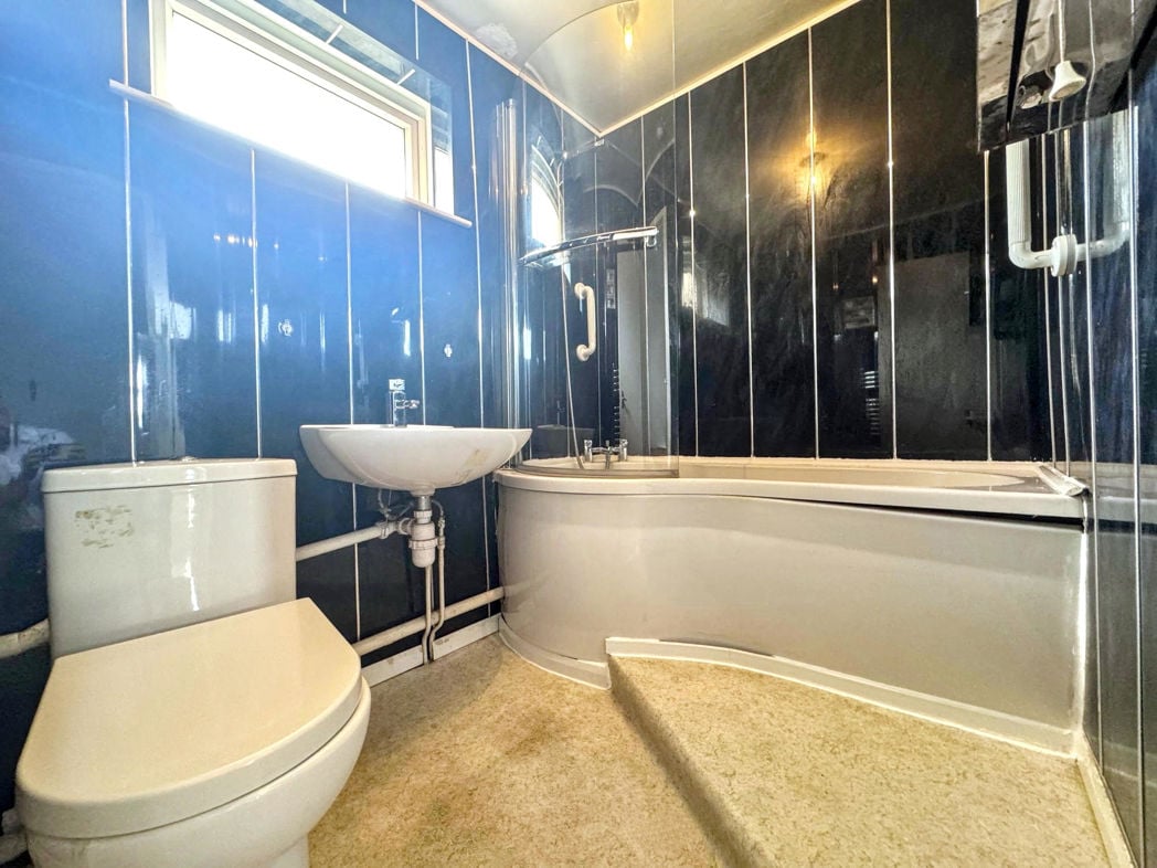Property image 17 of 19
