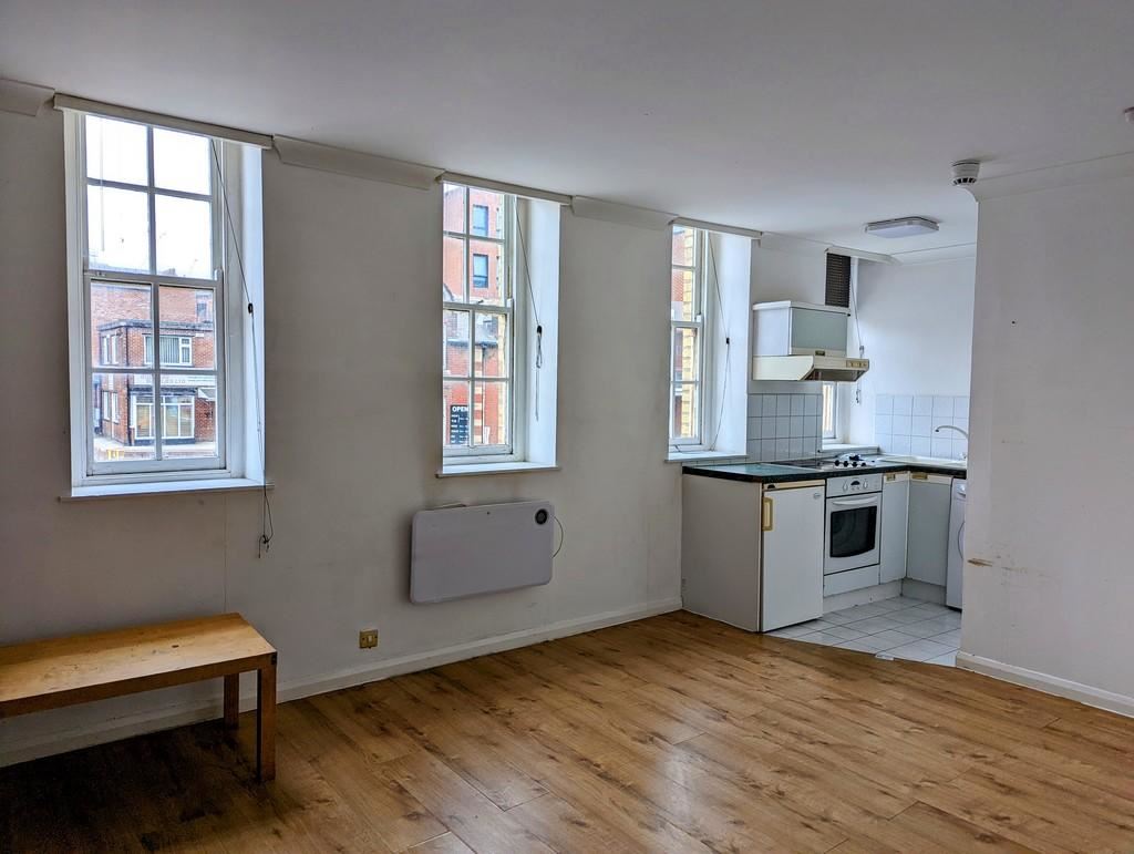 Property image 2 of 8