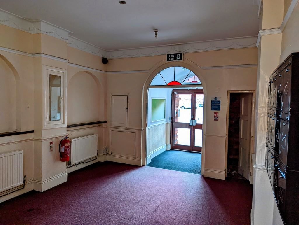 Property image 8 of 8