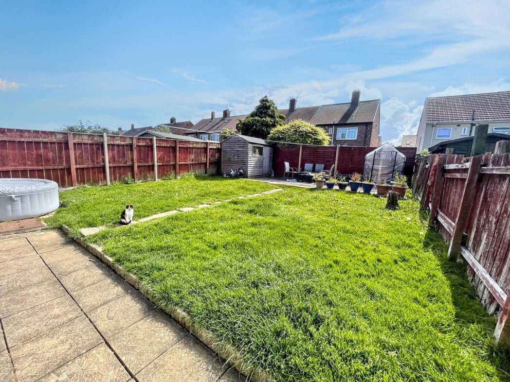 Property image 3 of 12